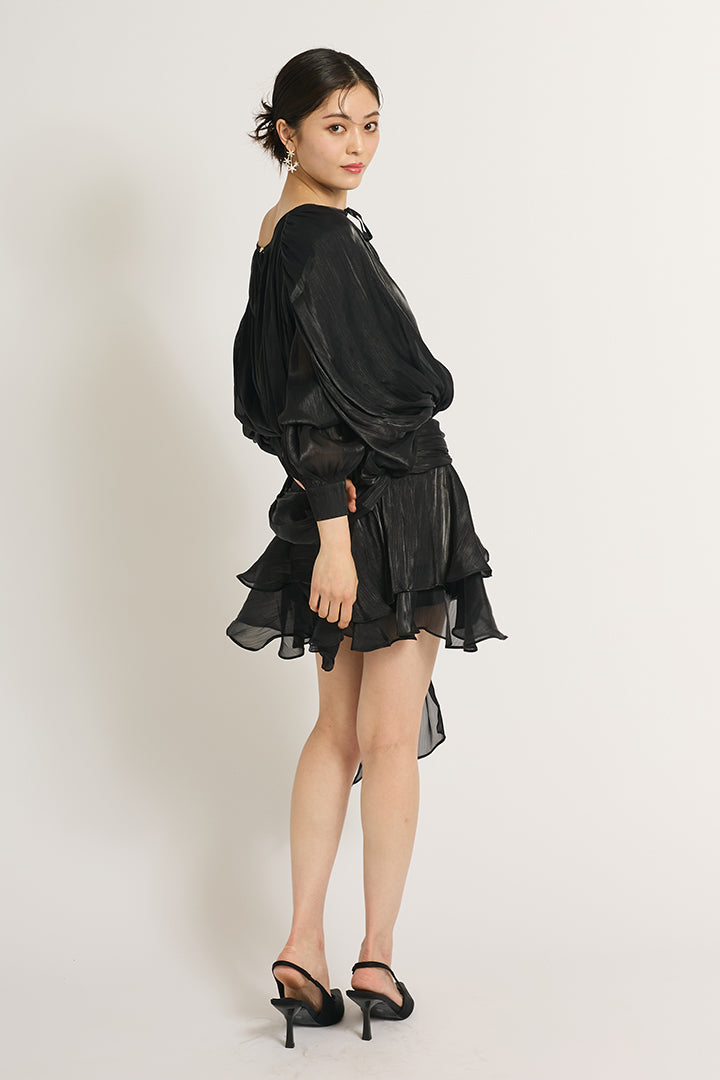 ラッフルミニドレス