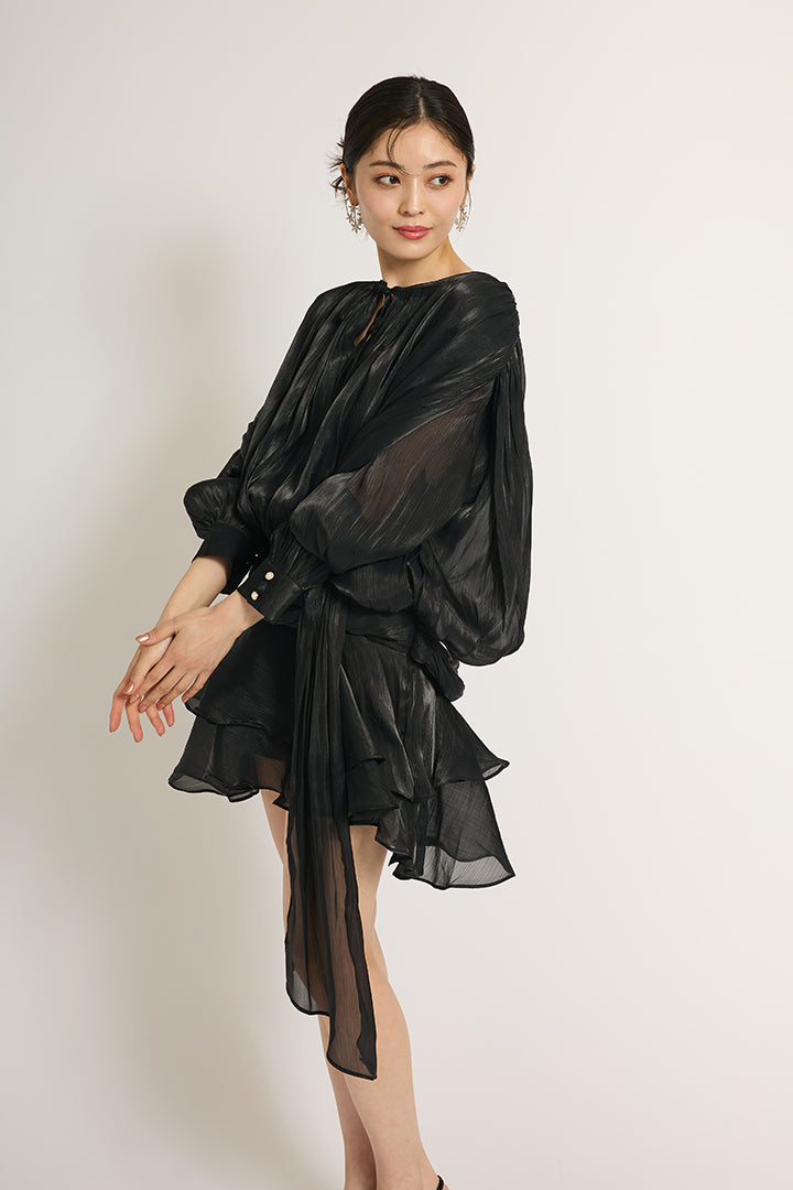 ラッフルミニドレス