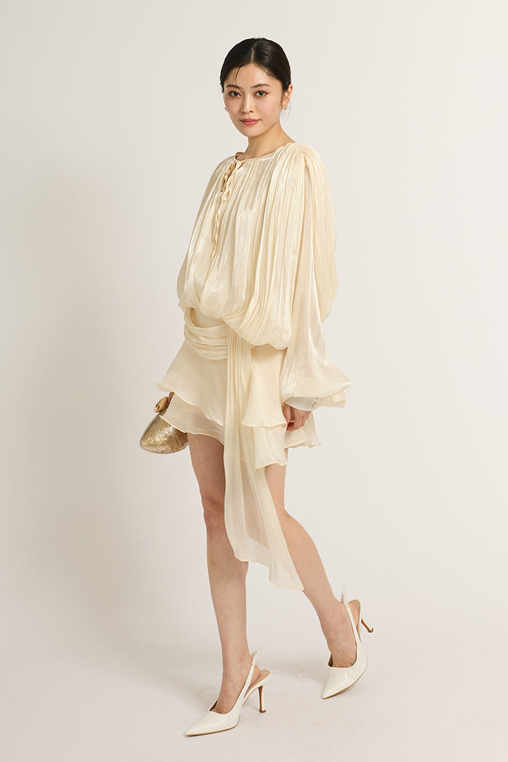 ラッフルミニドレス