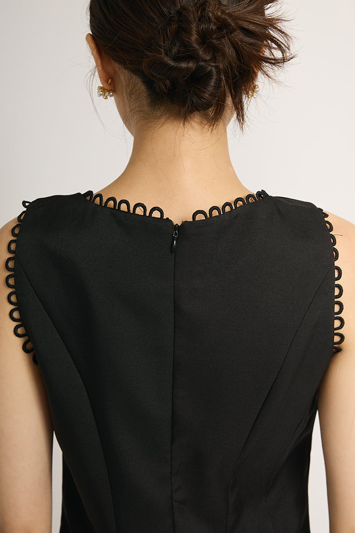 ループラインミニドレス