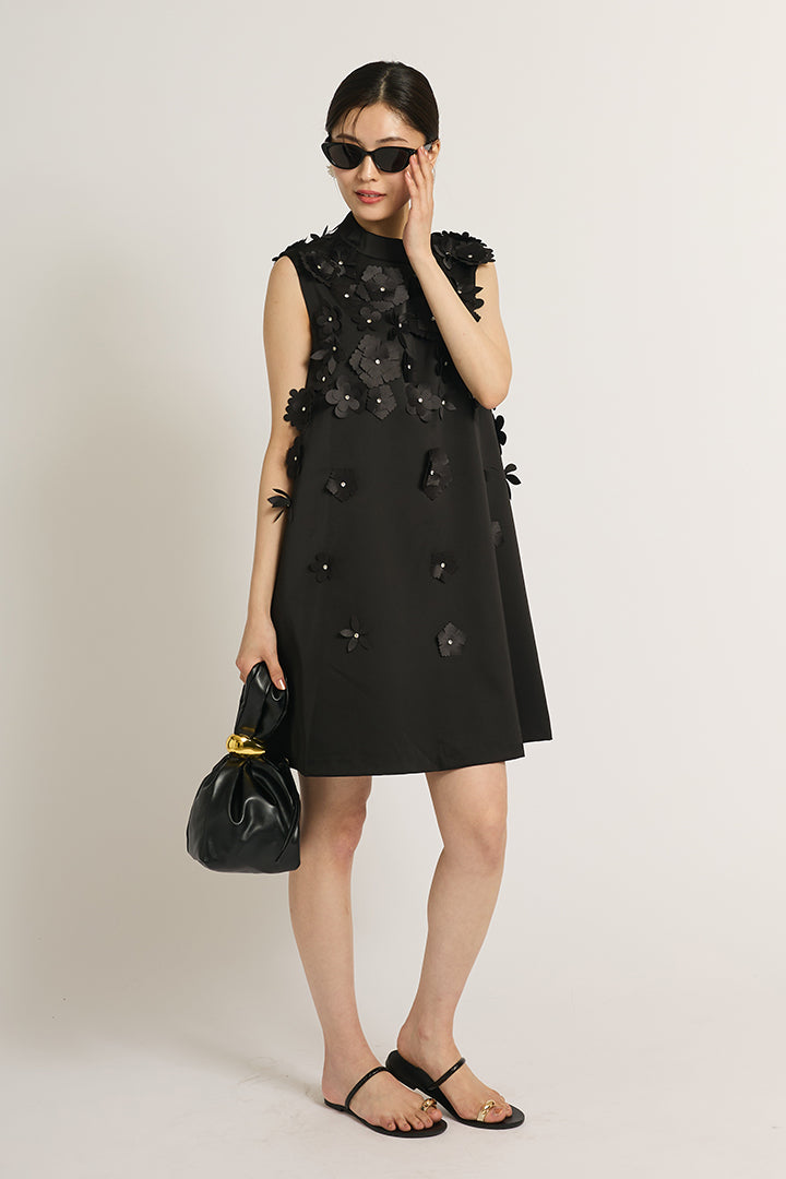 フラワービジュミニドレス