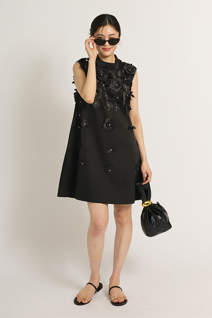 フラワービジュミニドレス