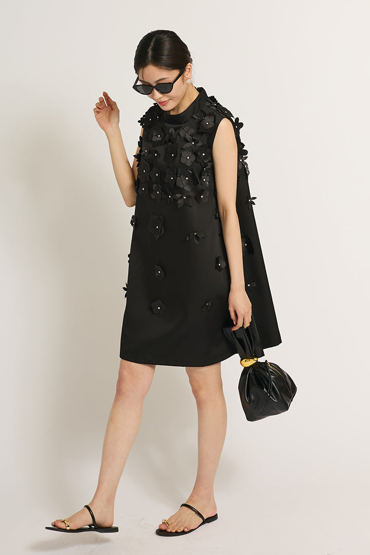 フラワービジュミニドレス