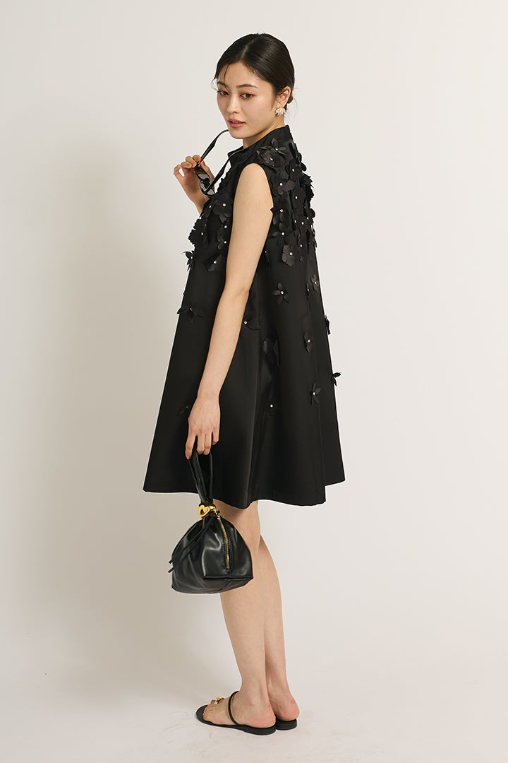 フラワービジュミニドレス