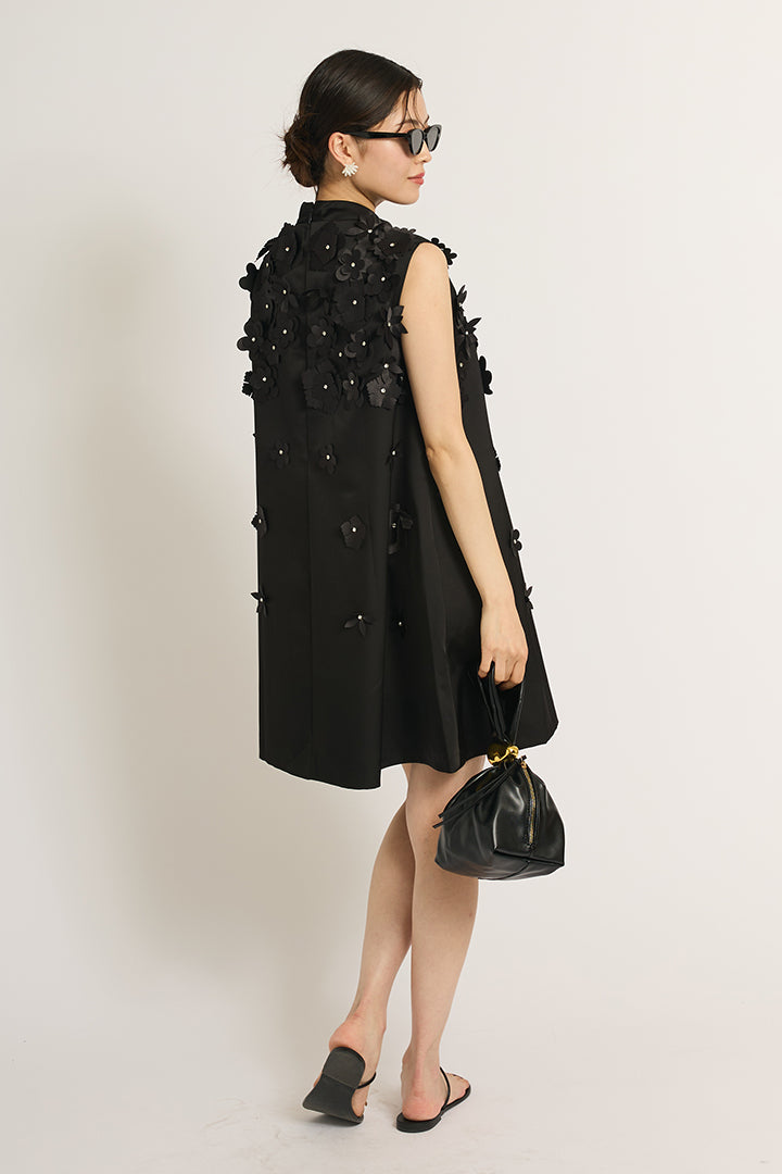 フラワービジュミニドレス