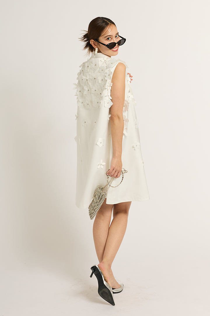 フラワービジュミニドレス