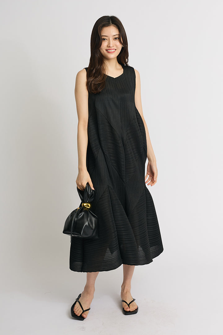 プリーツドレス