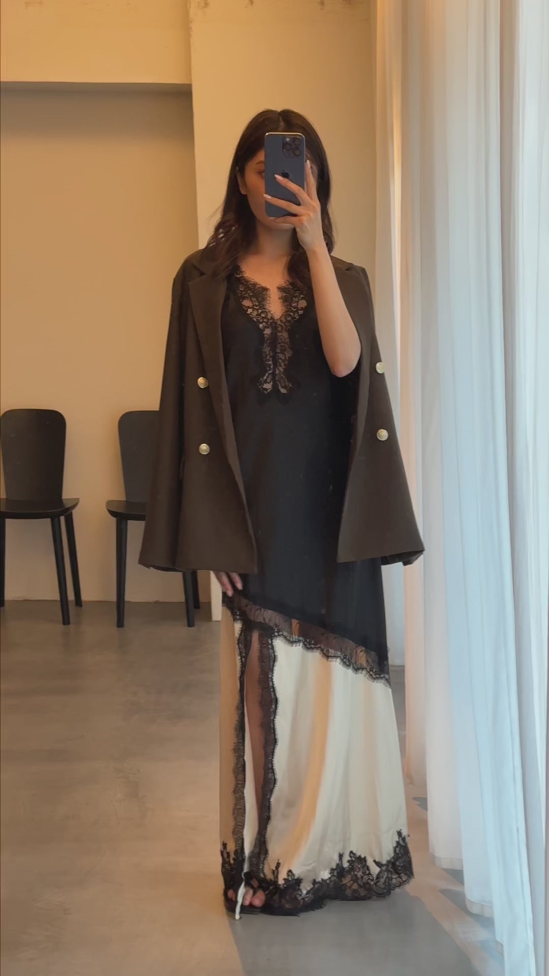 【SET】サテンレースマキシドレス+ゴールドダブルボタンテーラージャケット(2set)